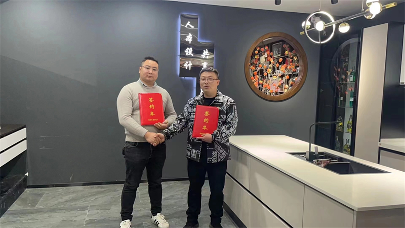 恭喜湖南宏力家具签约环保板材品牌福人板材！！！